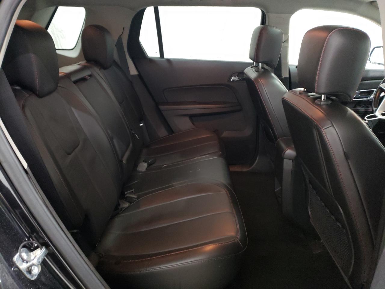2015 GMC Terrain - Image 11