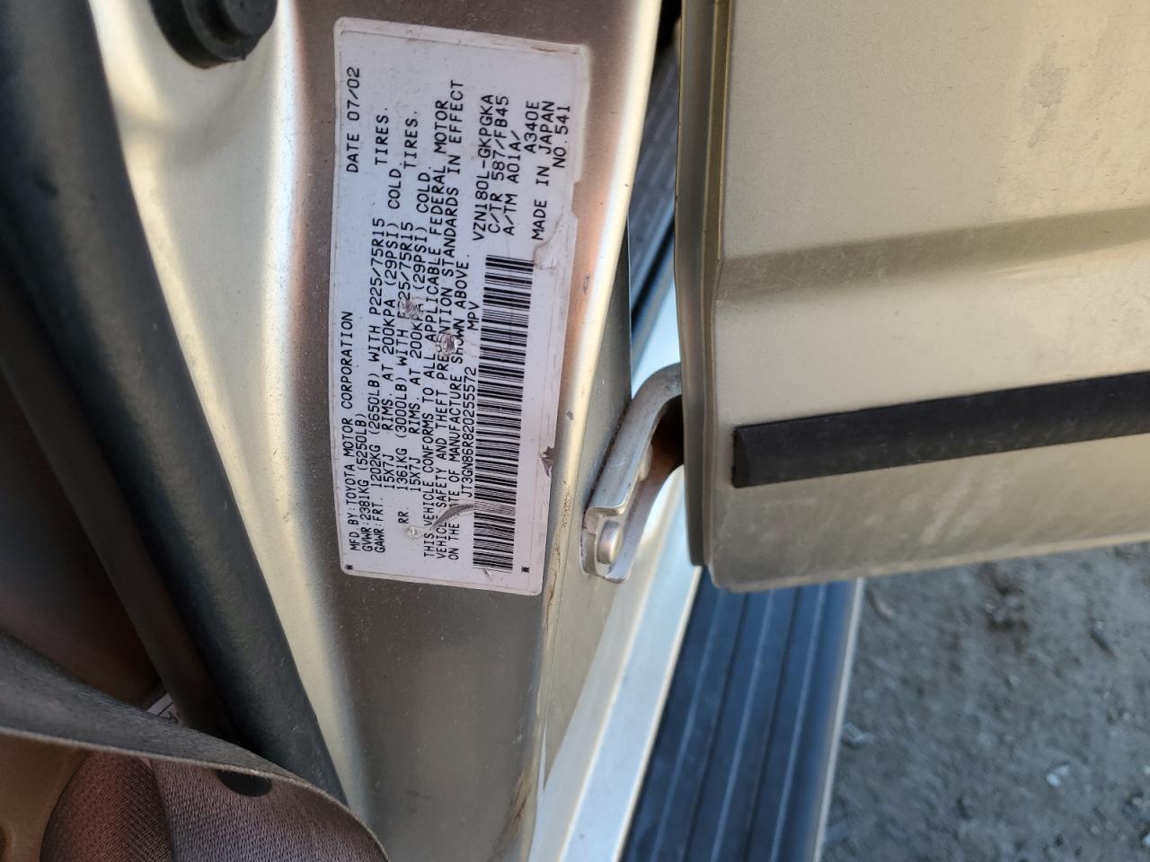 2002 Toyota 4Runner - Image 12