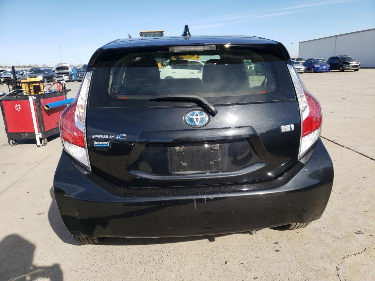 2016 Toyota Prius - Image 6