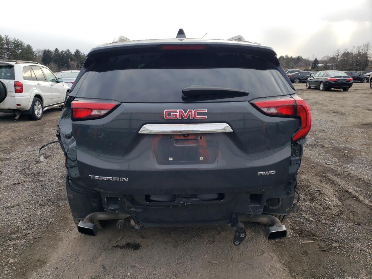 2019 GMC Terrain - Image 6