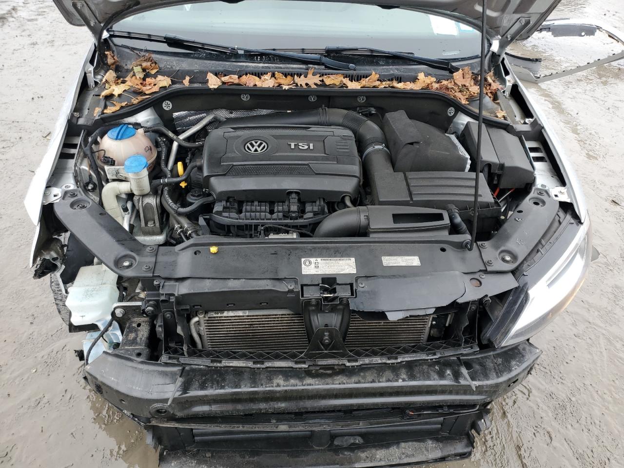 2015 Volkswagen Jetta - Image 12