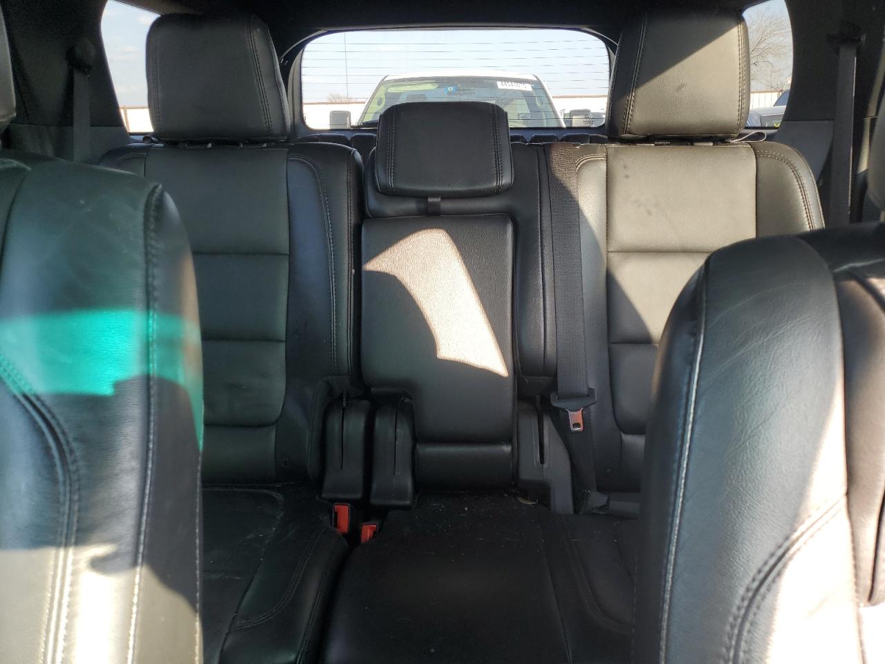 2014 Ford Explorer - Image 10
