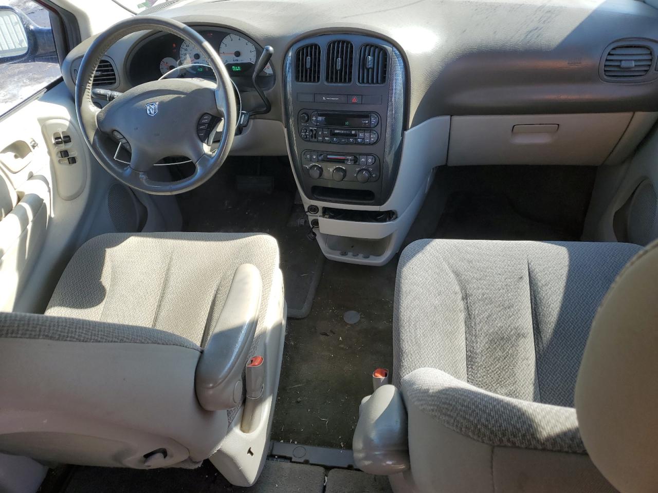2006 Dodge Caravan - Image 8