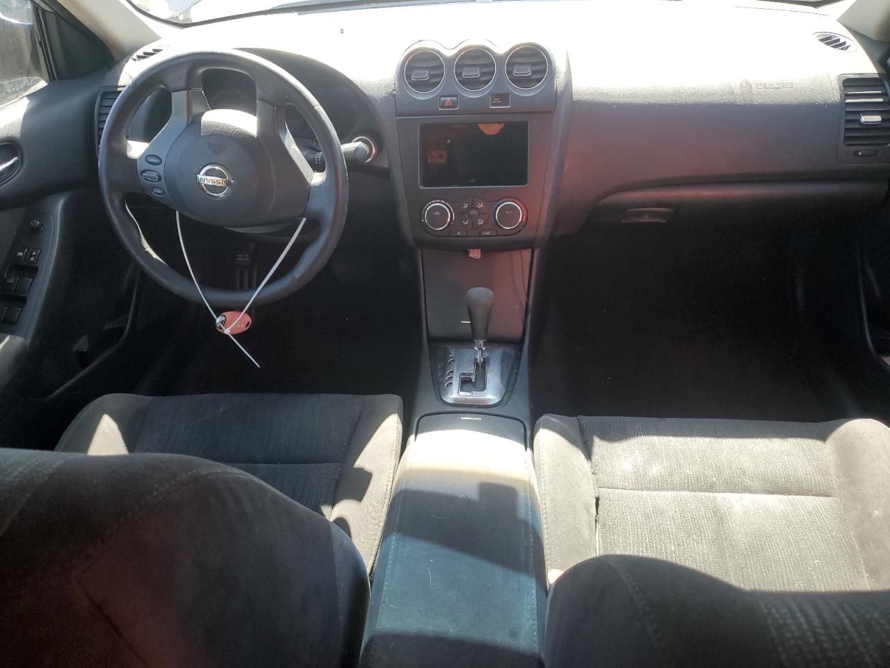 2011 Nissan Altima - Image 8
