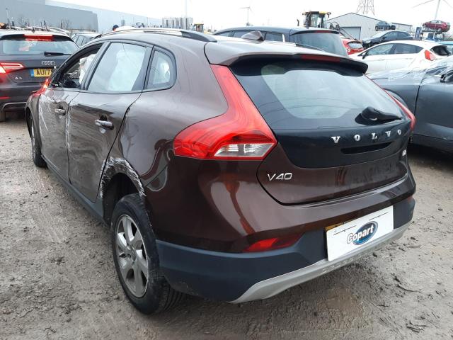 2015 VOLVO V40 CROSS