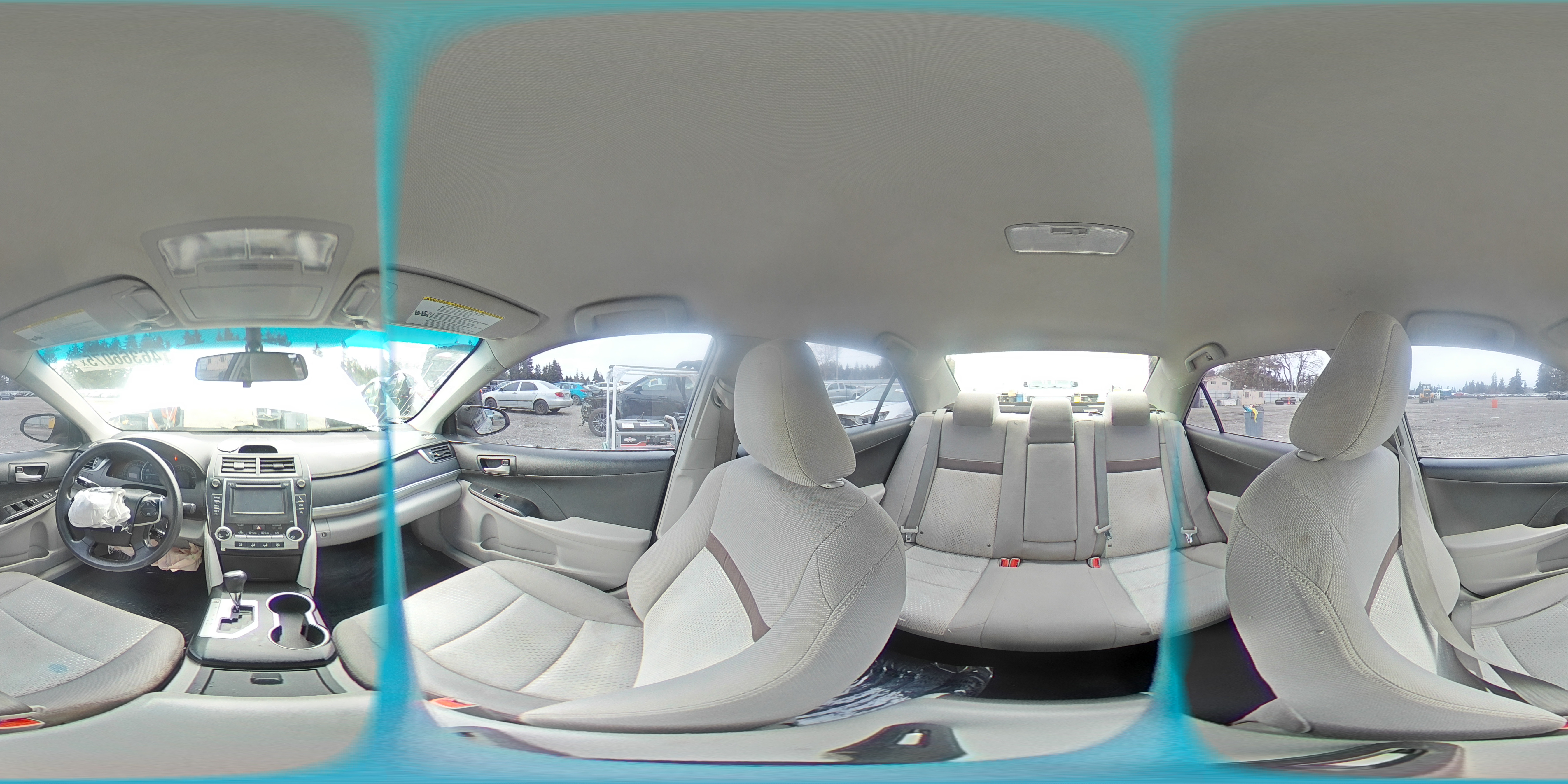 2013 Toyota Camry - Image 13
