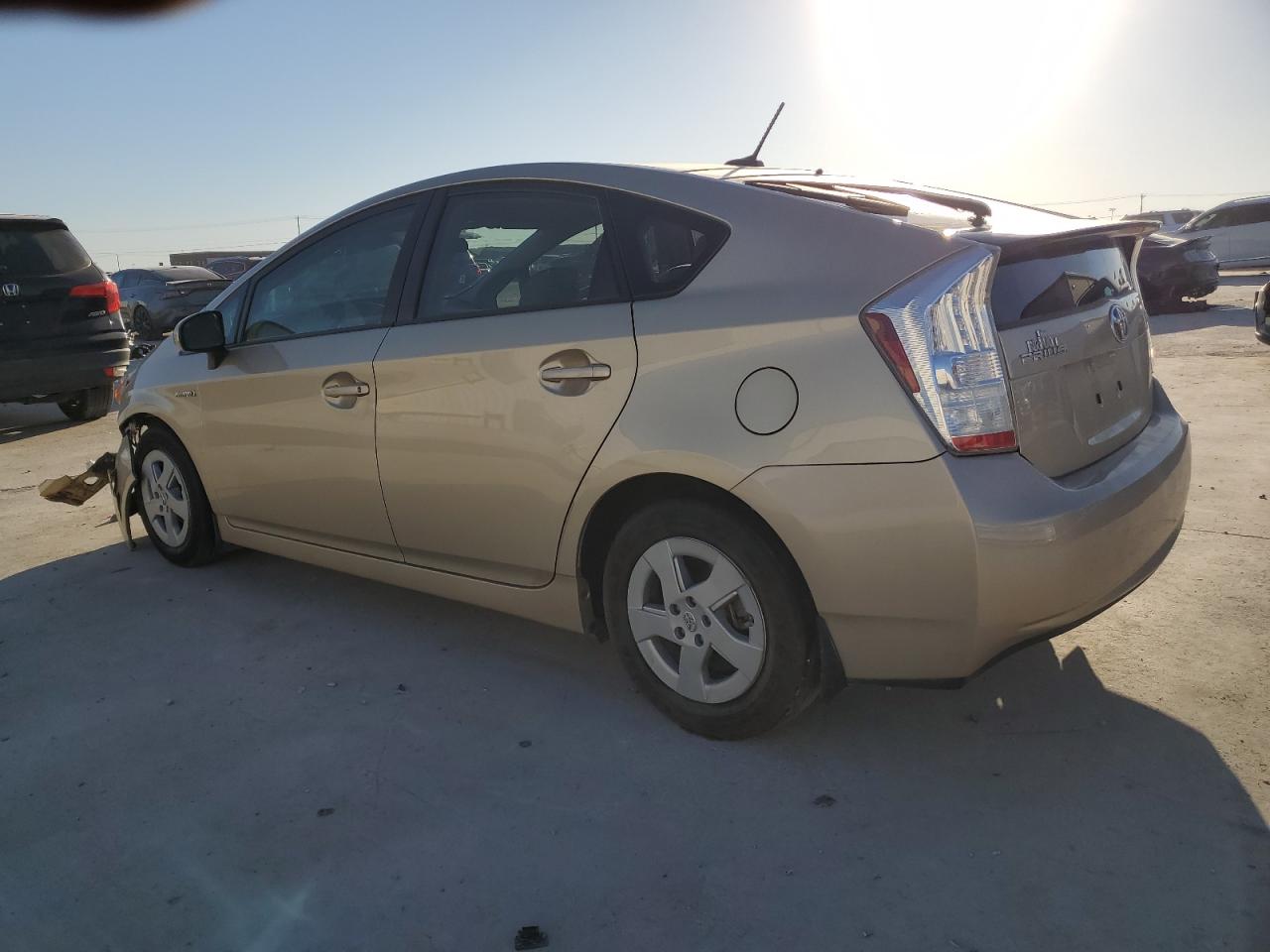 2011 Toyota Prius - Image 2