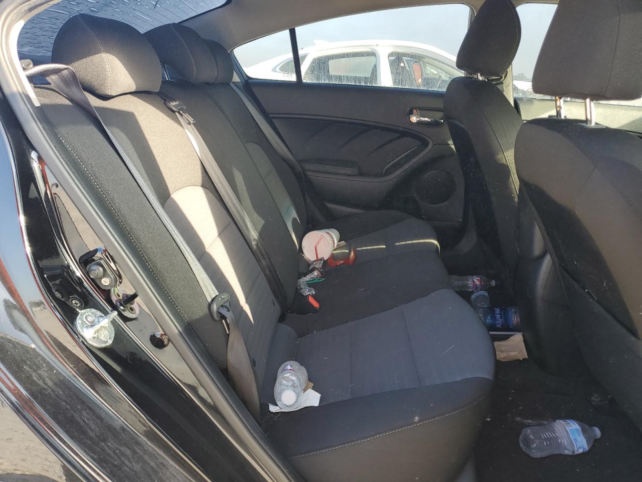 2018 Kia Forte - Image 10