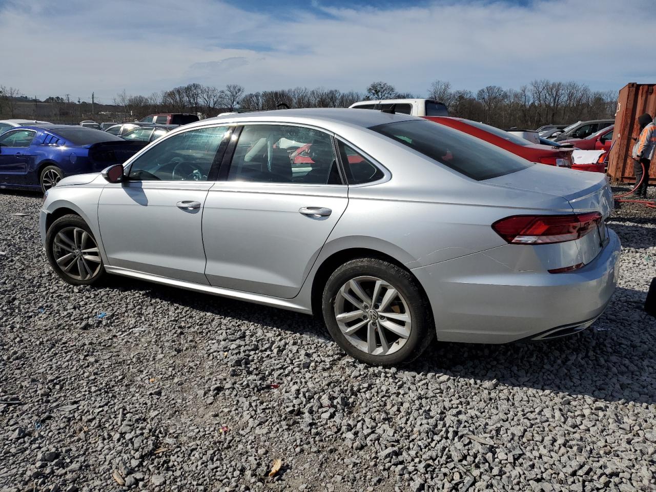 2020 Volkswagen Passat - Image 2