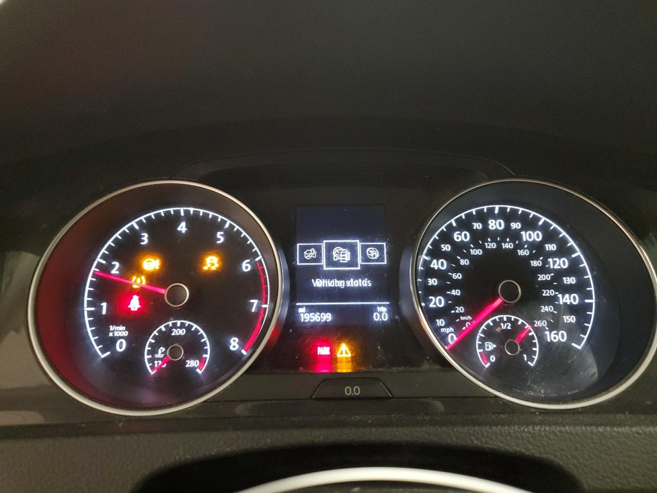 2018 Volkswagen Golf - Image 9