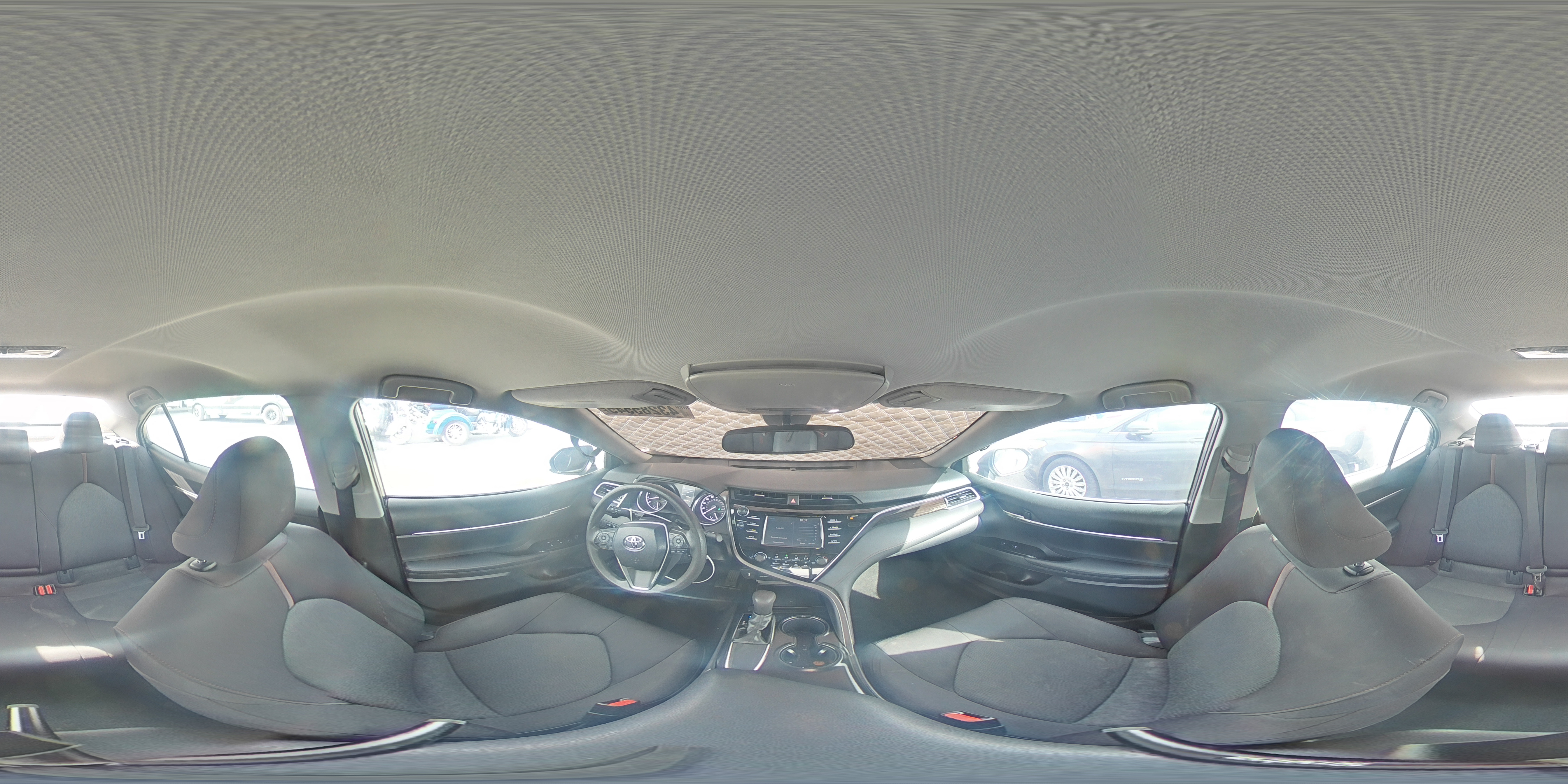 2018 Toyota Camry - Image 14