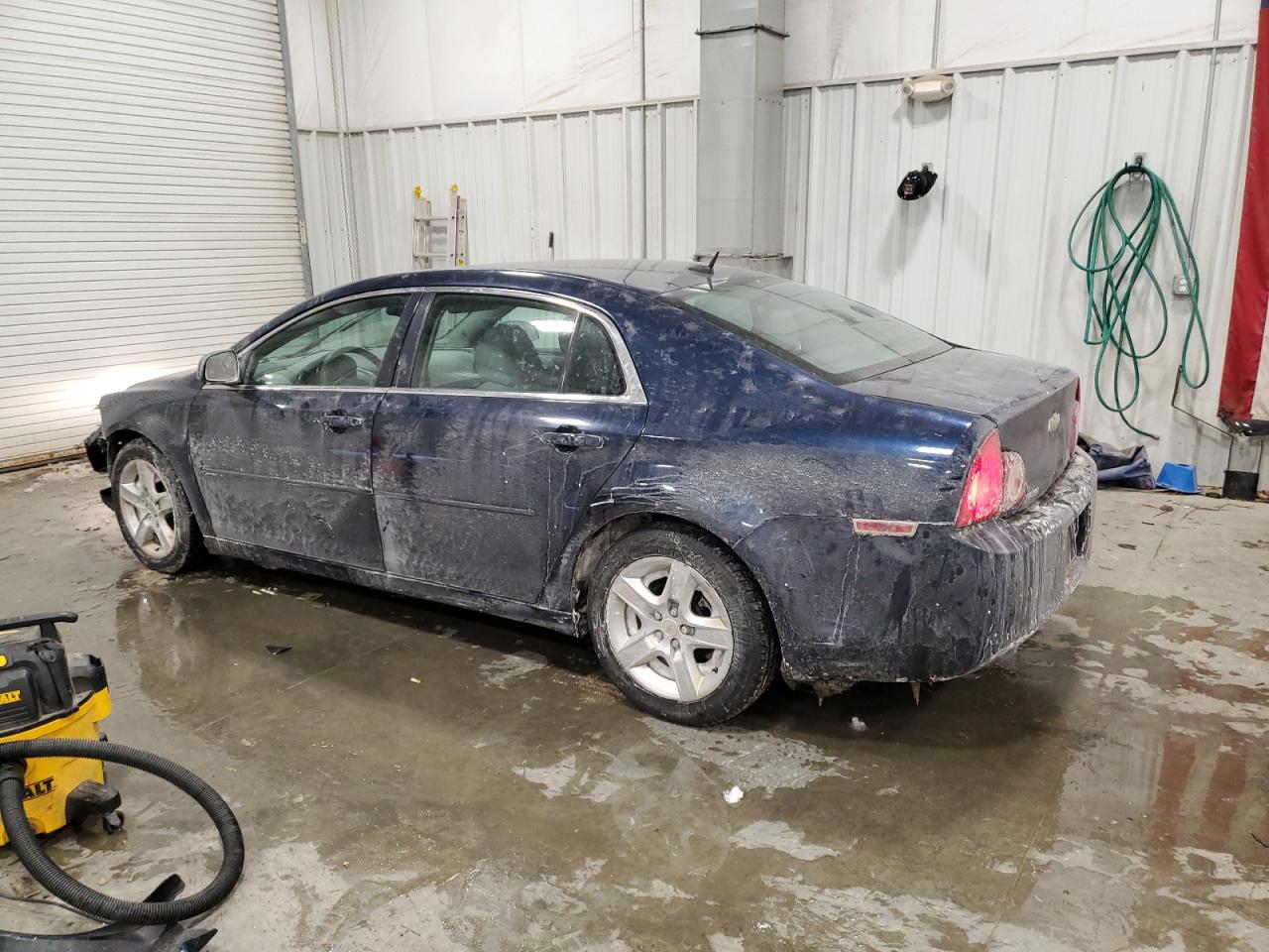 2011 Chevrolet Malibu - Image 2