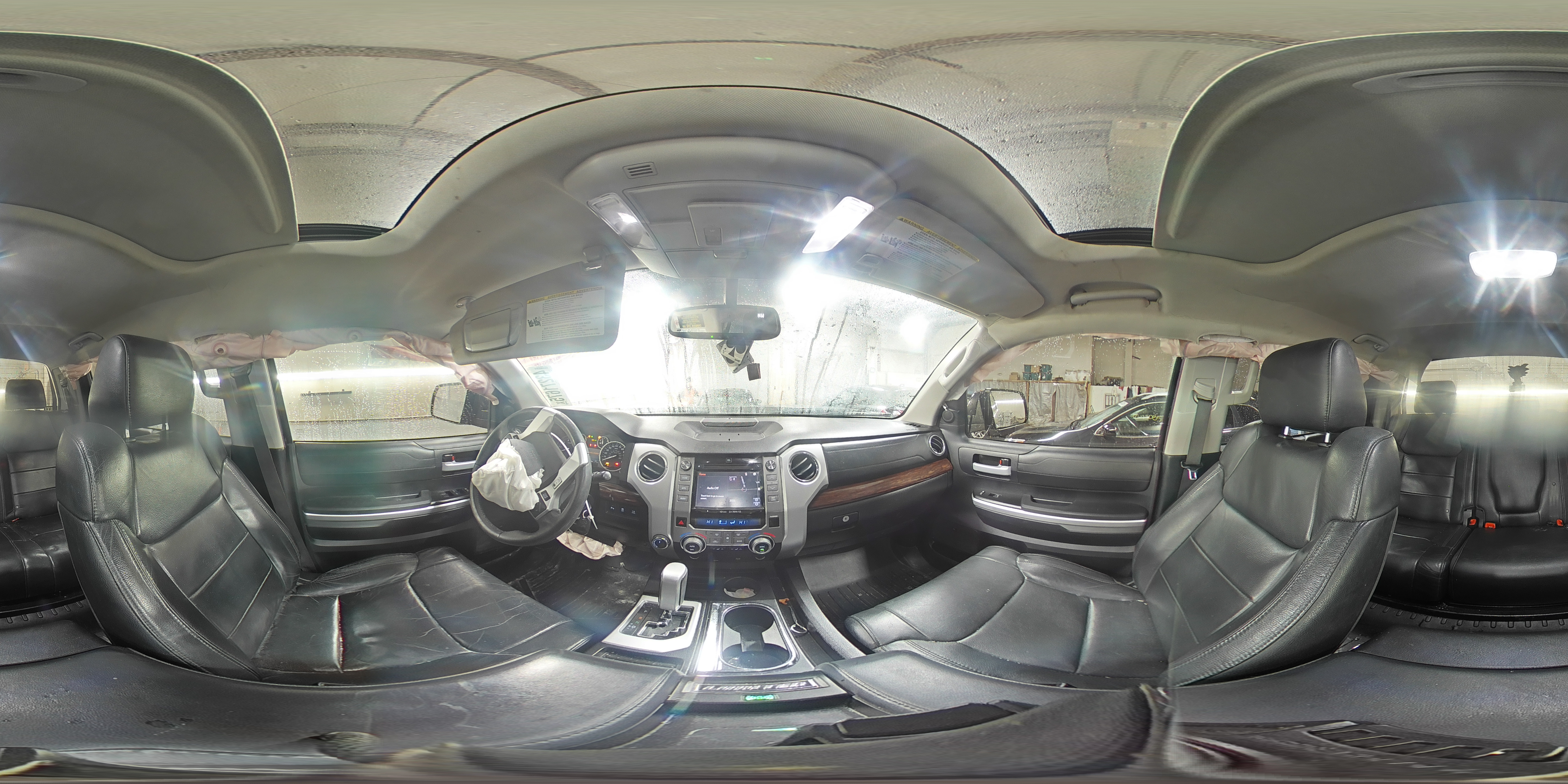 2015 Toyota Tundra - Image 14
