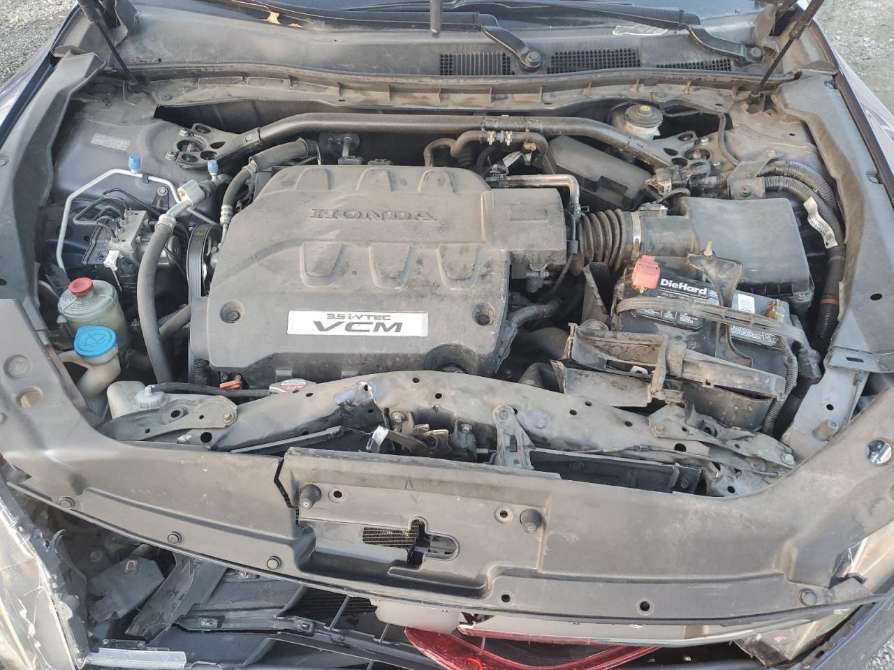2012 Honda Crosstour - Image 11