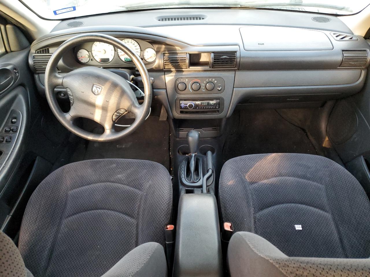 2005 Dodge Stratus - Image 8