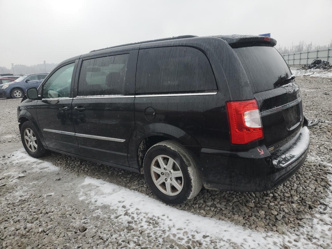 2012 Chrysler Town & Country - Image 2