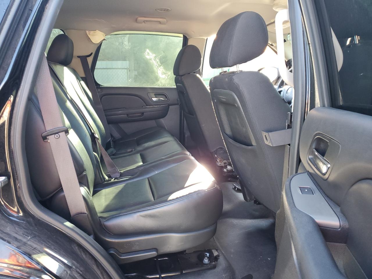 2012 Chevrolet Tahoe - Image 11