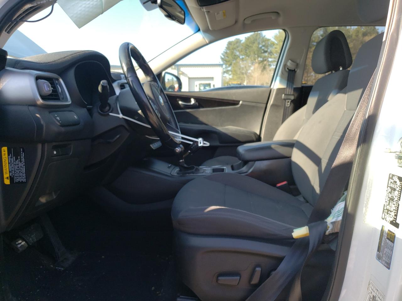 2016 Kia Sorento - Image 7