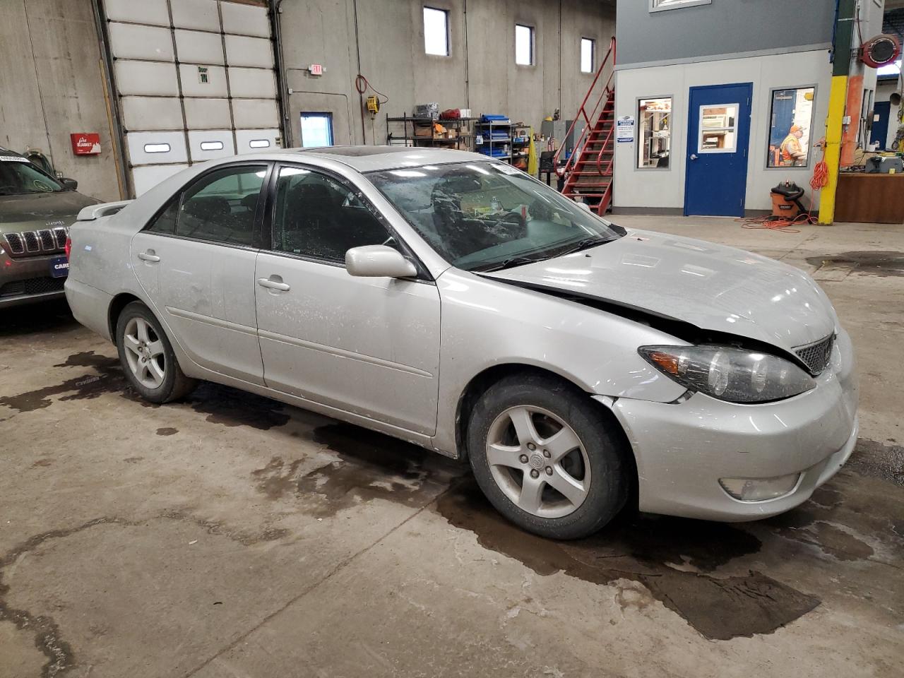 2005 Toyota Camry - Image 4