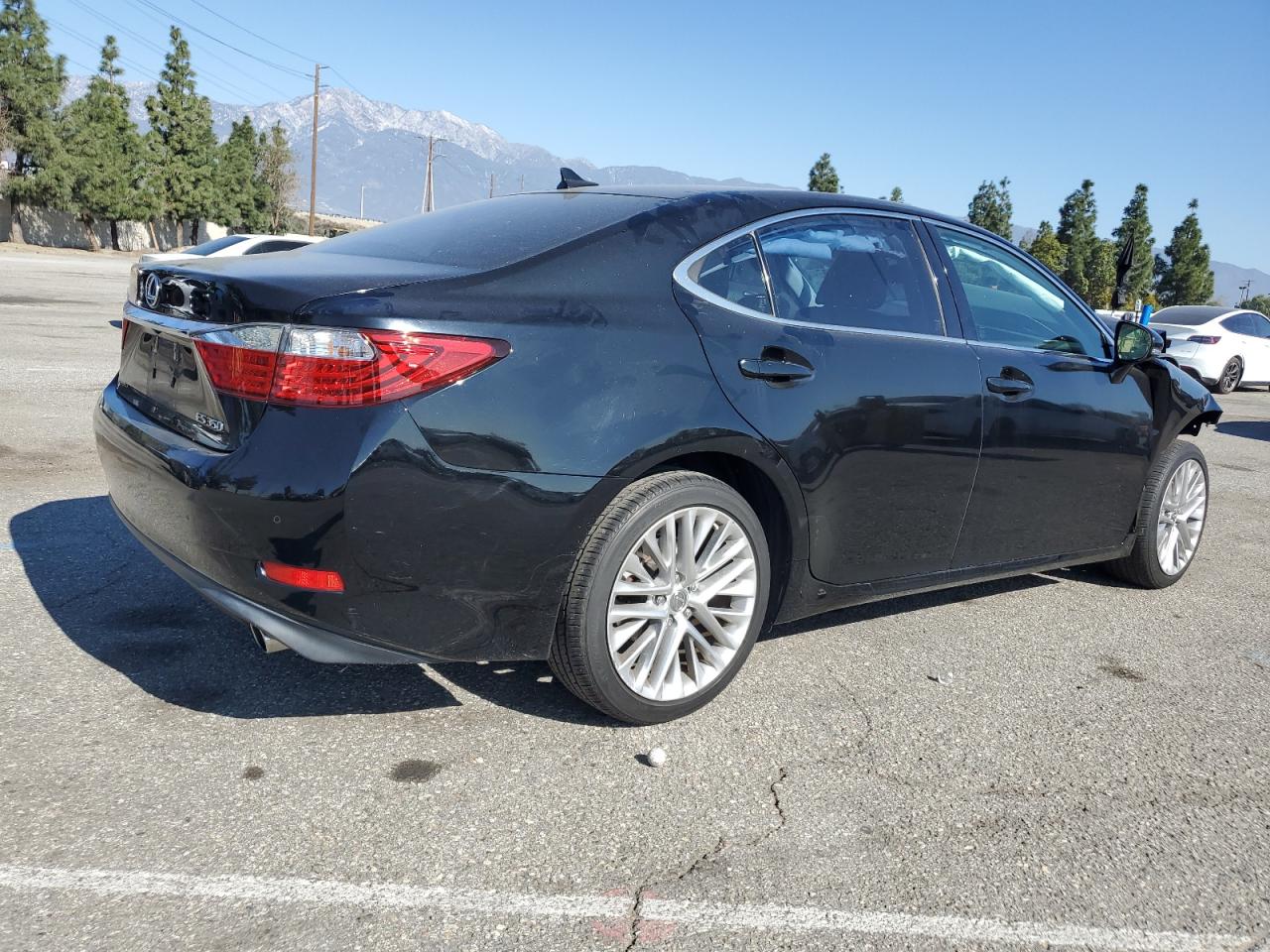 2013 Lexus ES - Image 3