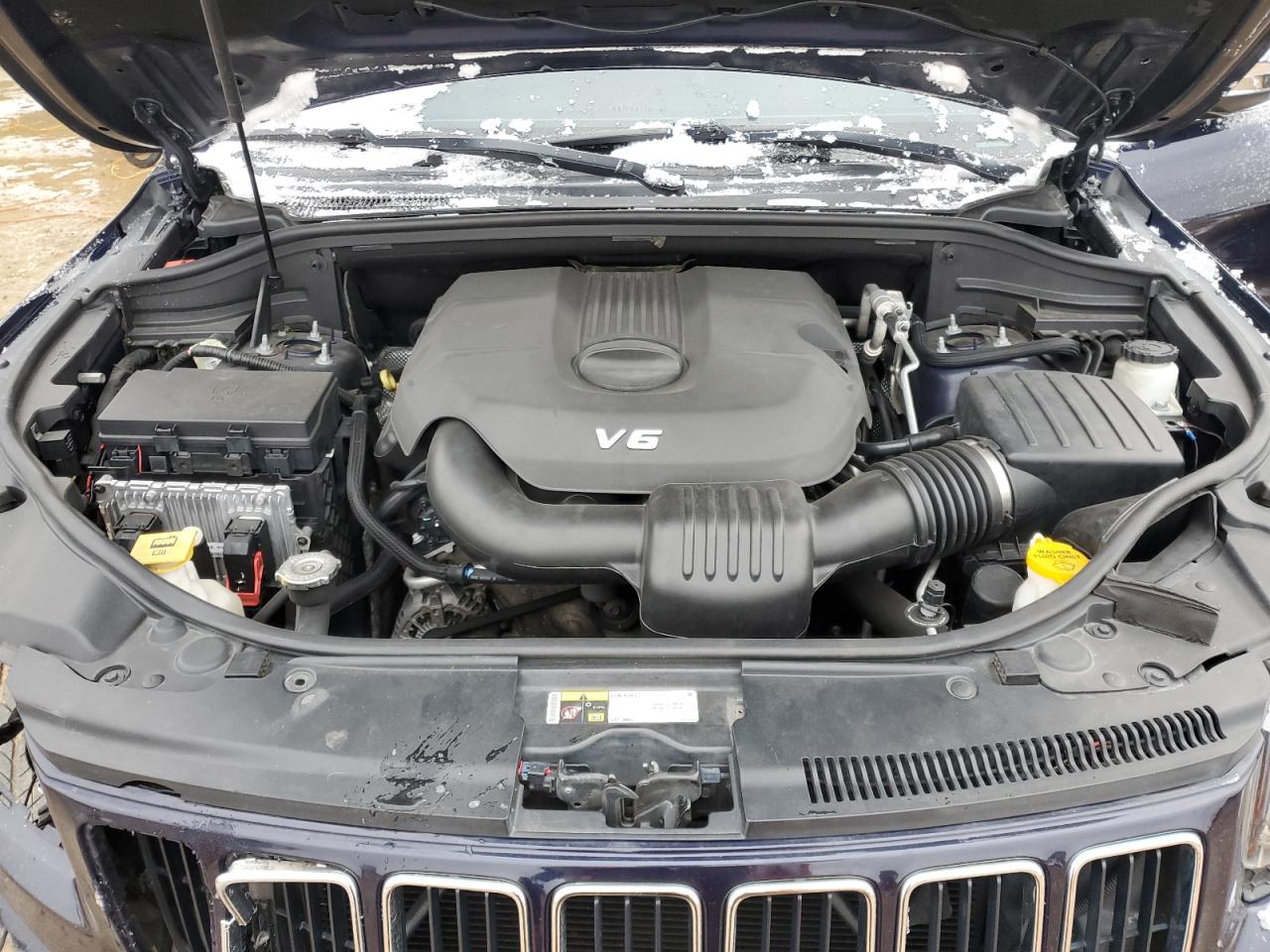 2014 Jeep Grand Cherokee - Image 12
