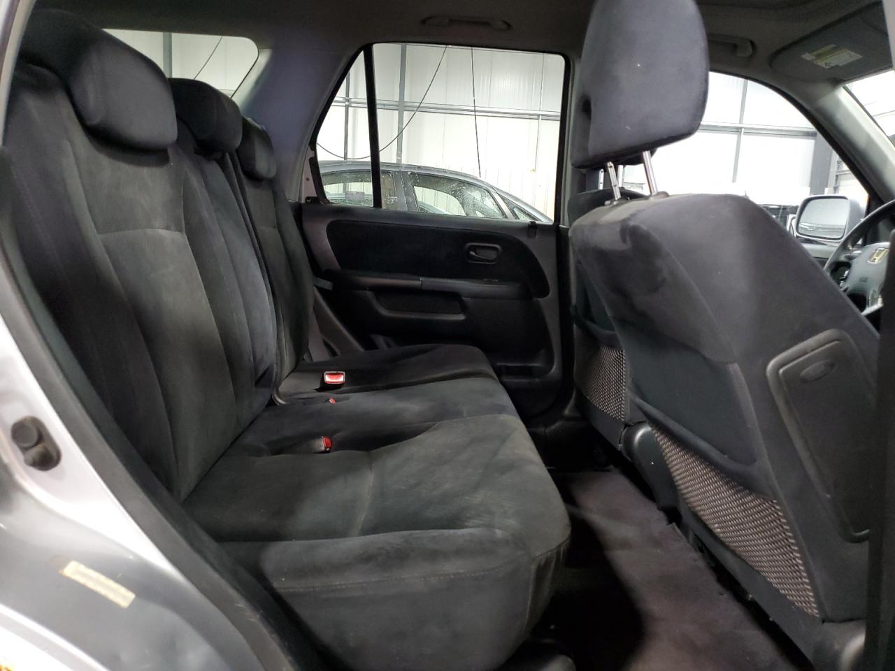 2005 Honda CR-V - Image 11