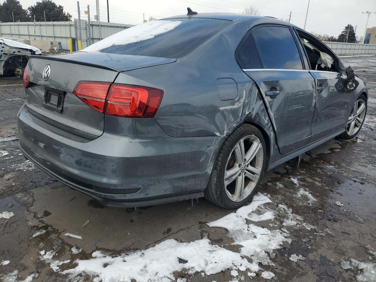 2017 Volkswagen Jetta - Image 3