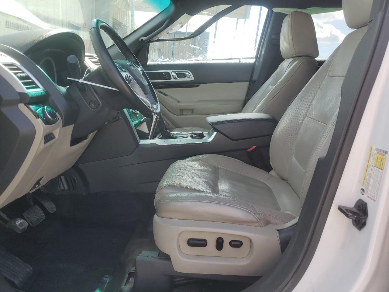 2012 Ford Explorer - Image 7