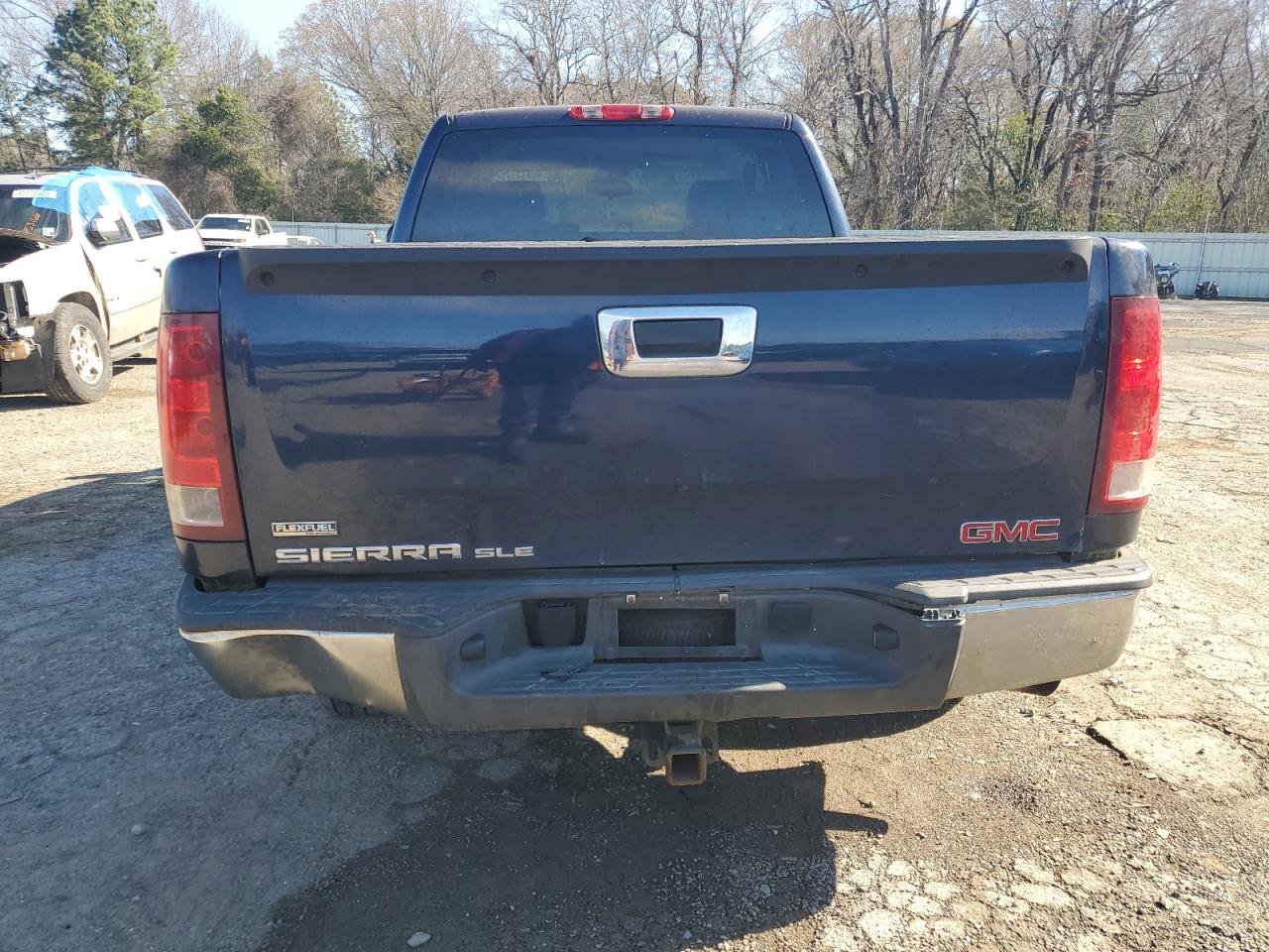 2009 GMC Sierra - Image 6
