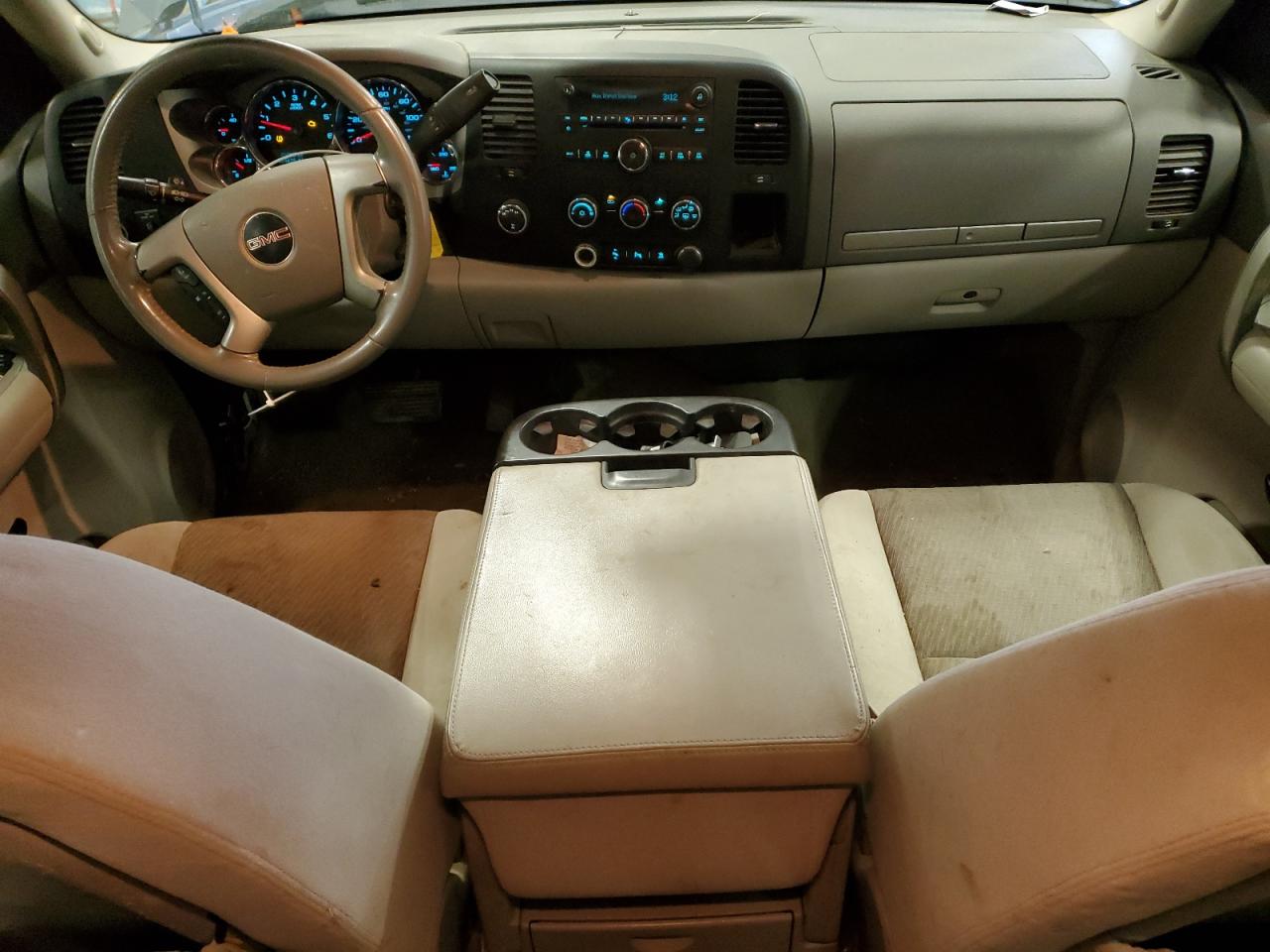 2009 GMC Sierra - Image 8
