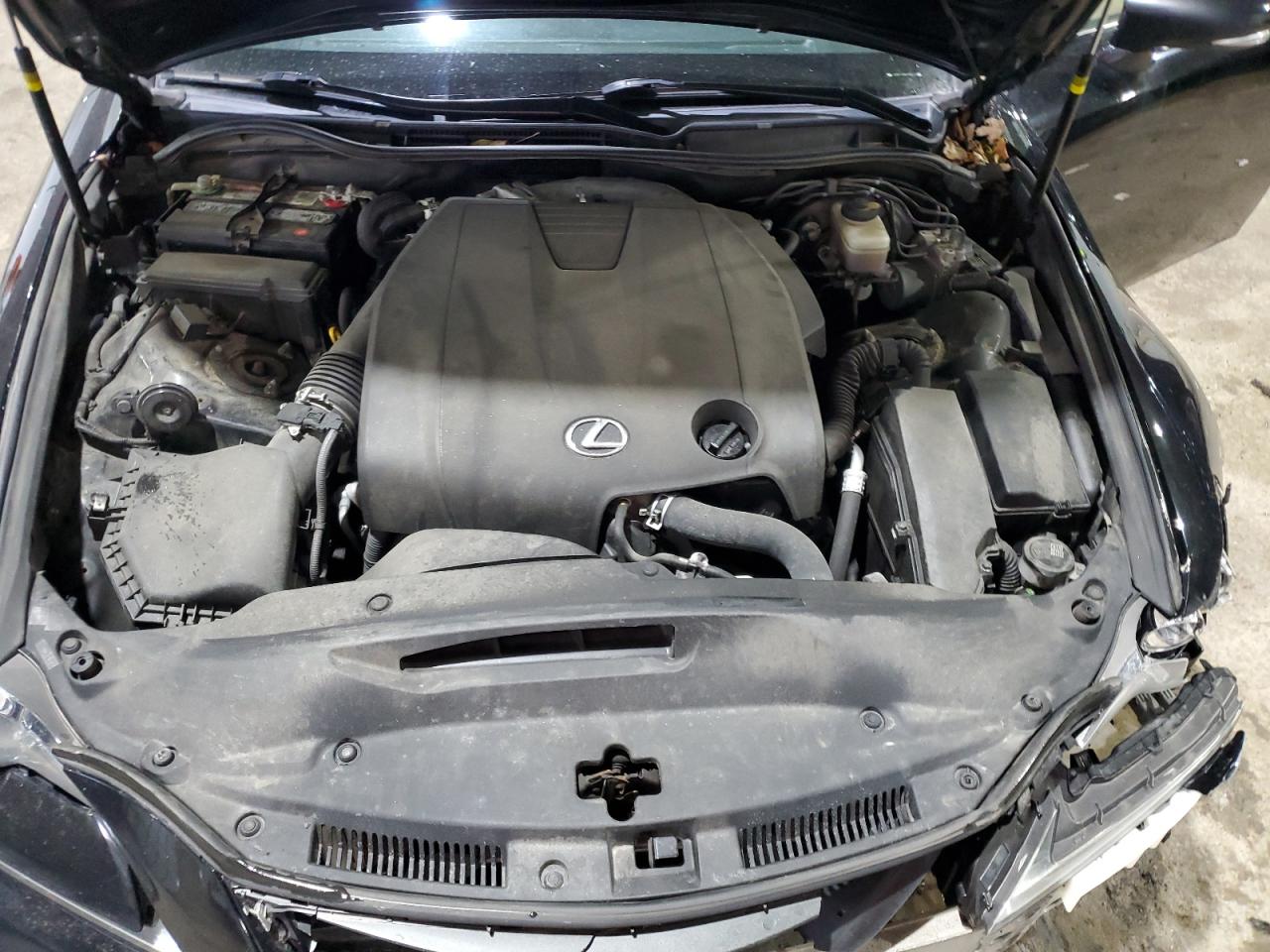 2015 Lexus IS - Image 11