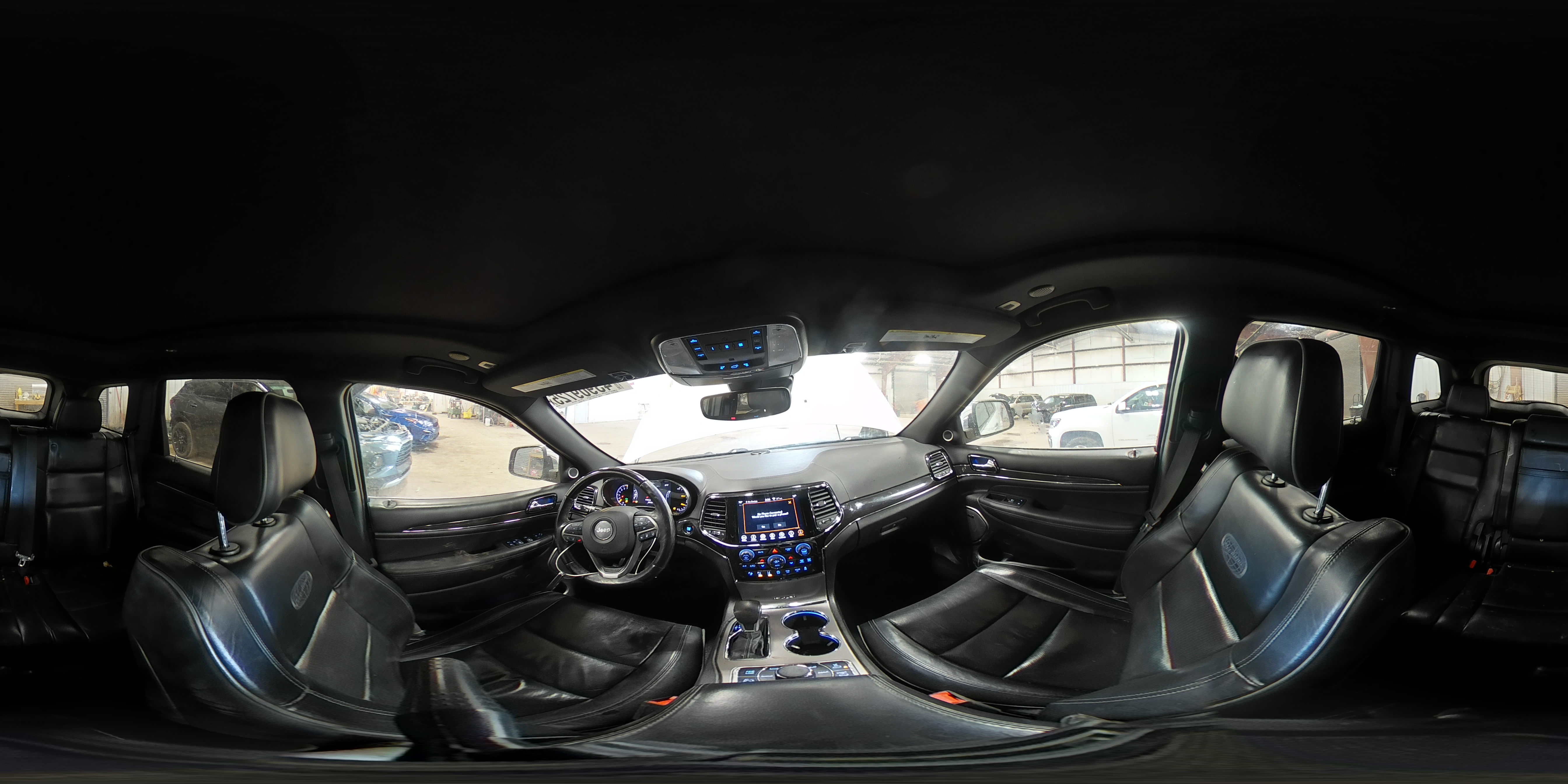 2019 Jeep Grand Cherokee - Image 14