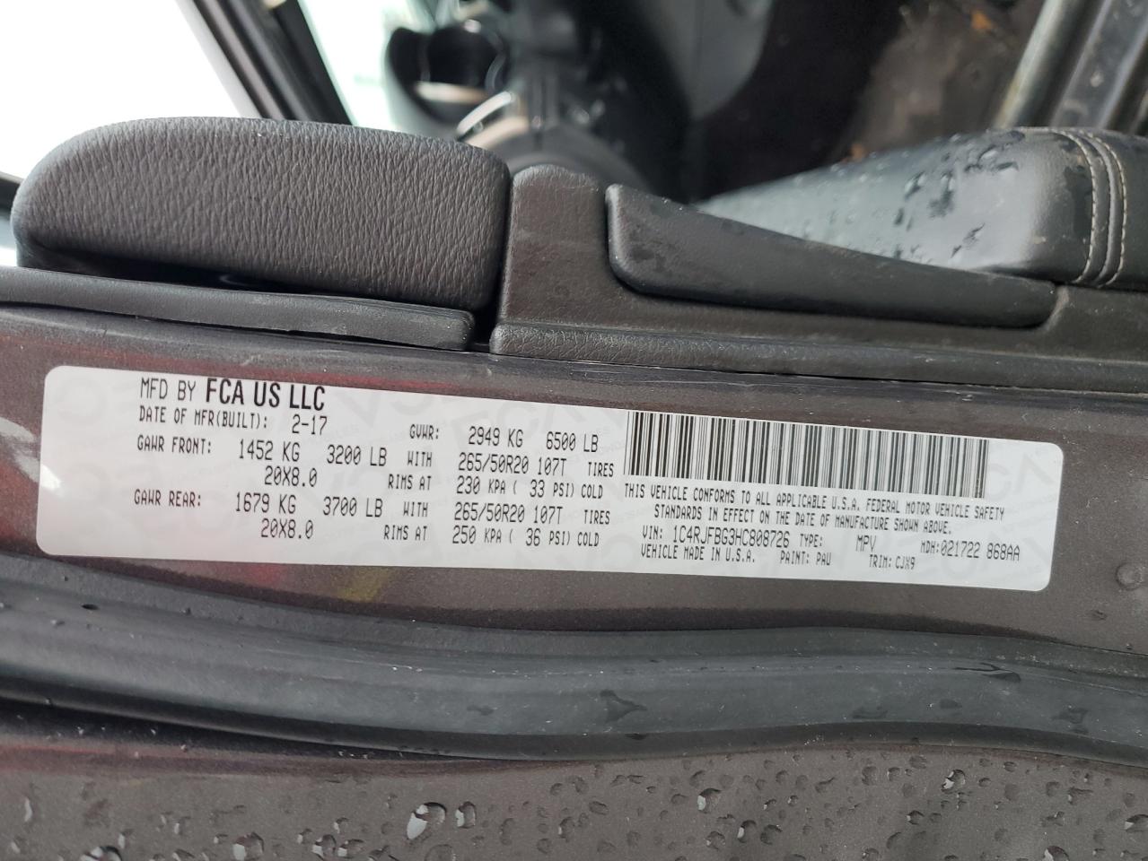 2017 Jeep Grand Cherokee - Image 13