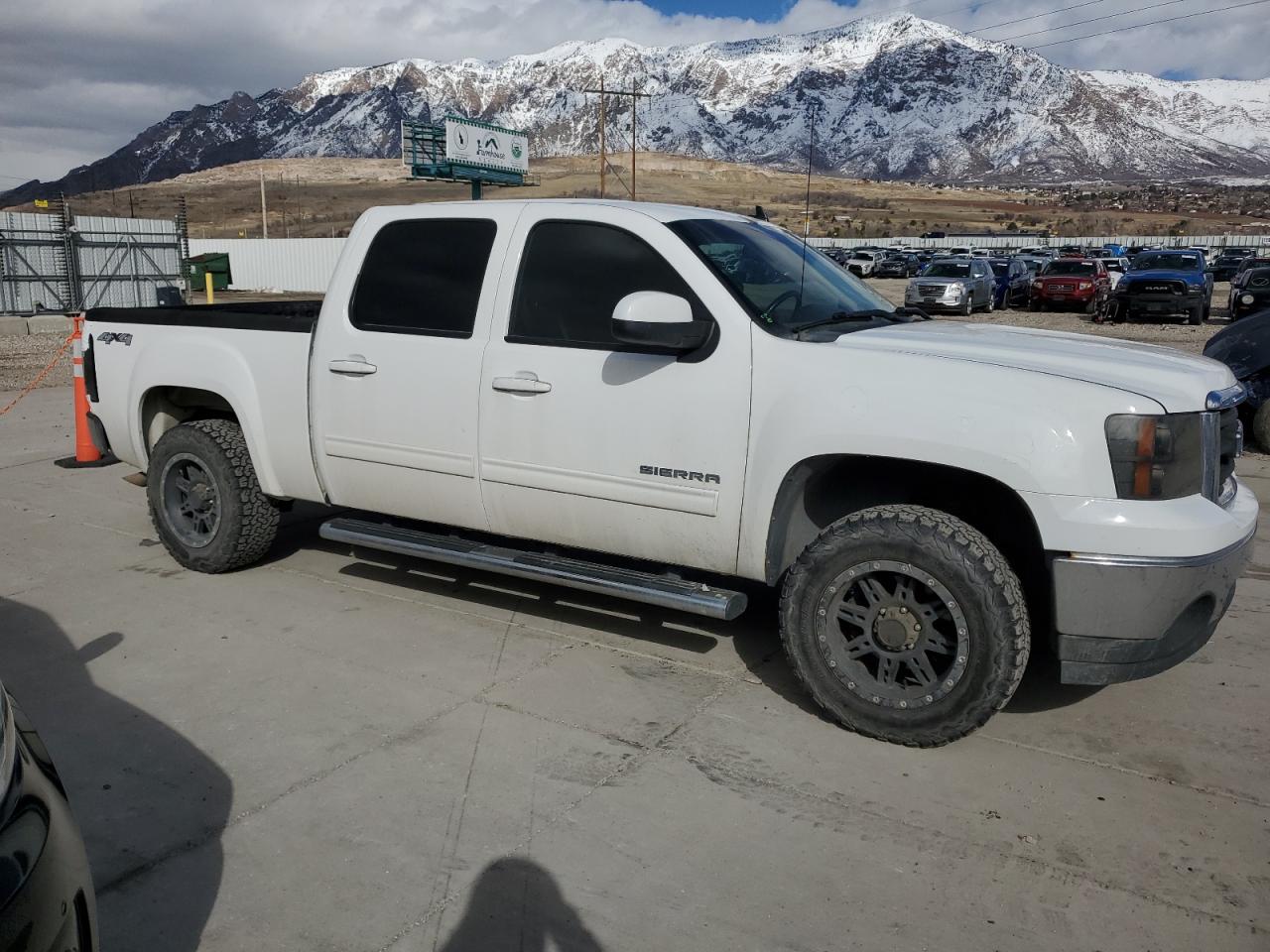 2013 GMC Sierra - Image 4
