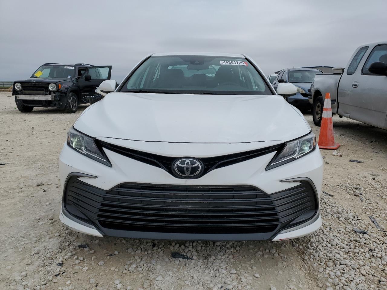 2021 Toyota Camry - Image 5