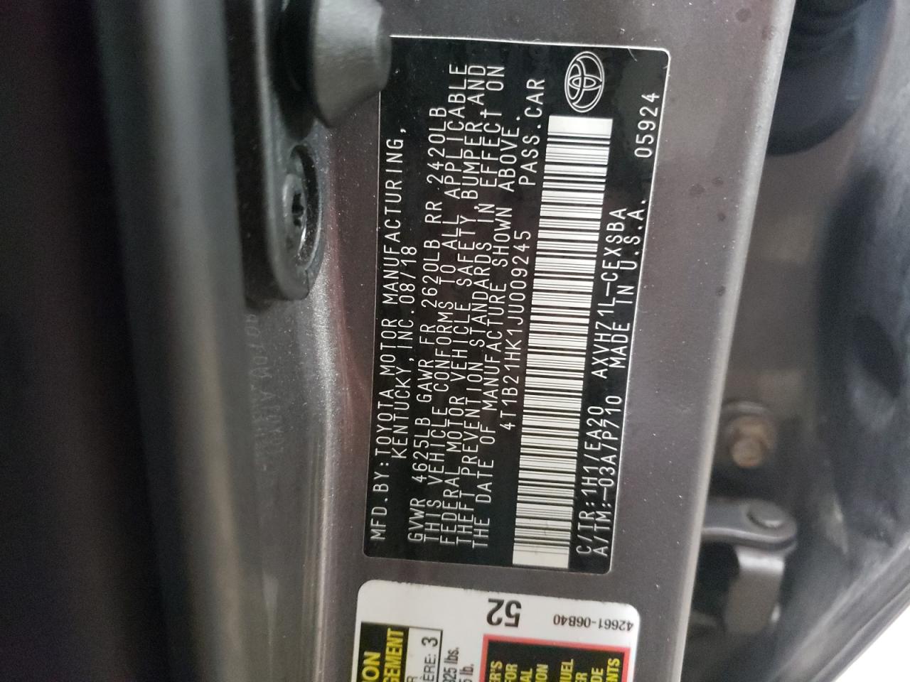2018 Toyota Camry - Image 12