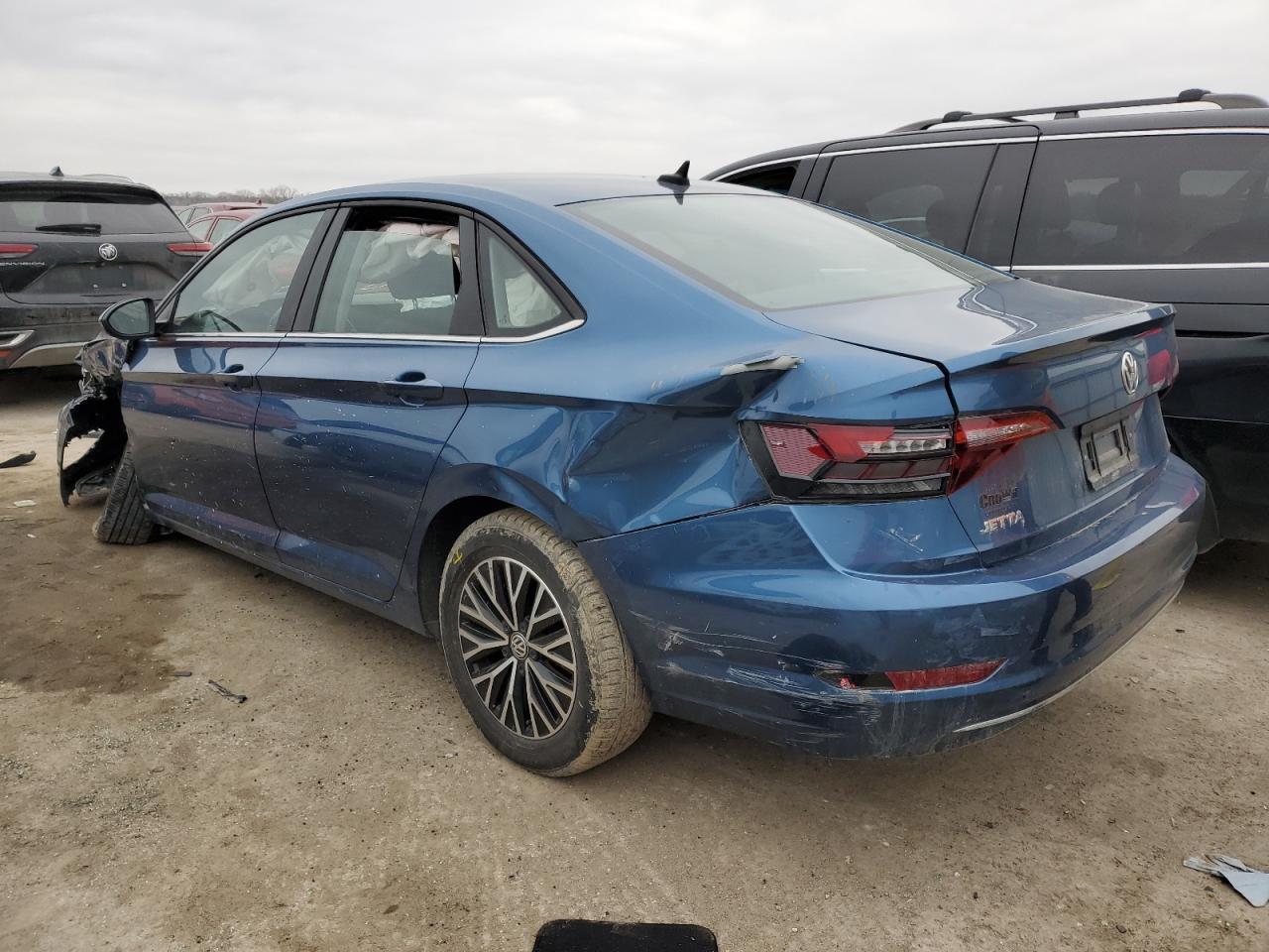 2021 Volkswagen Jetta - Image 2