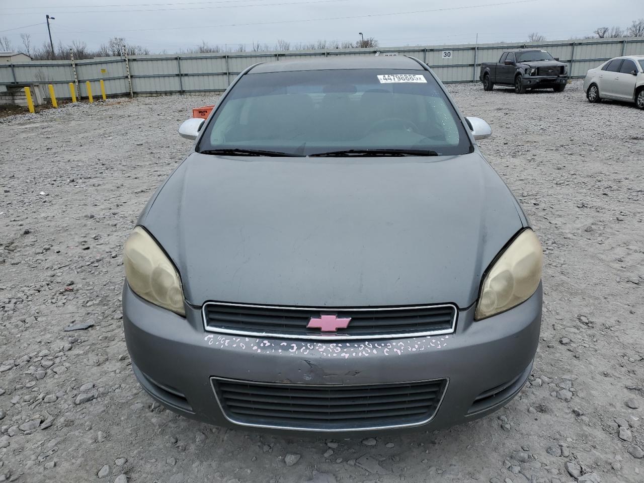 2009 Chevrolet Impala - Image 5