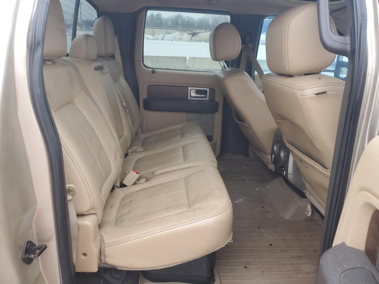 2013 Ford F-150 - Image 10
