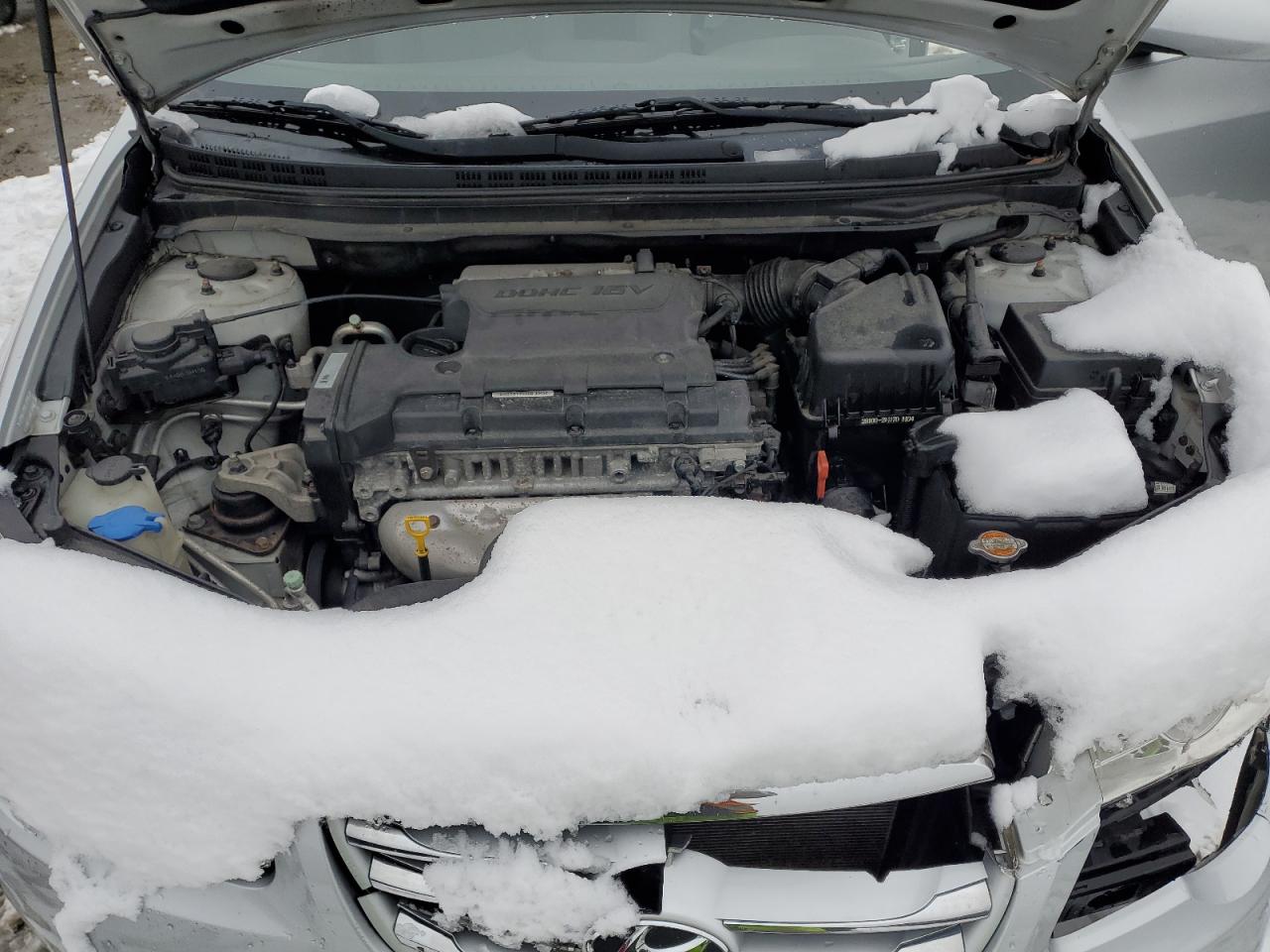 2010 Hyundai Elantra - Image 11