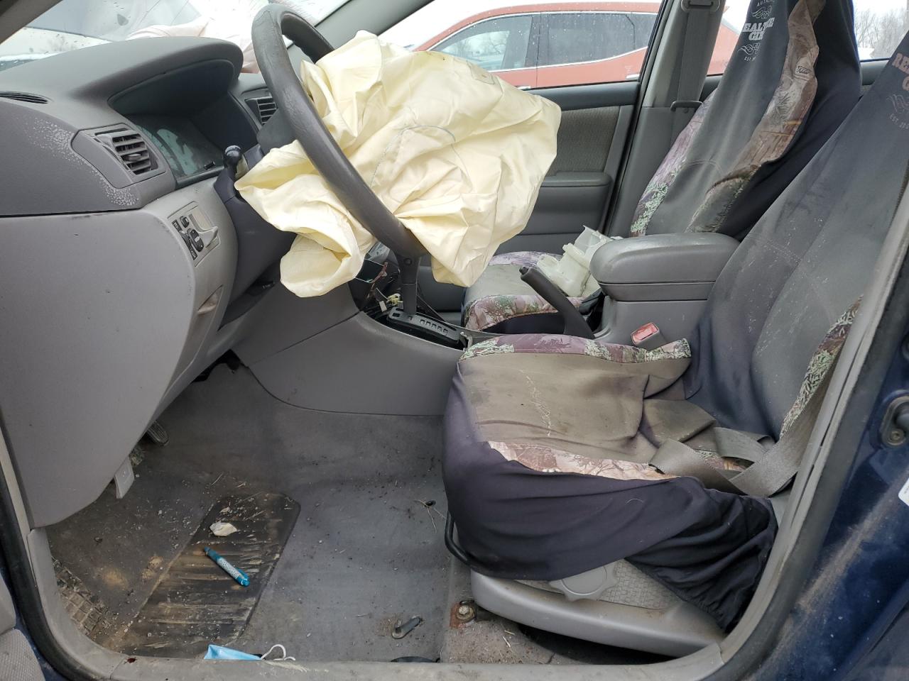 2004 Toyota Corolla - Image 7