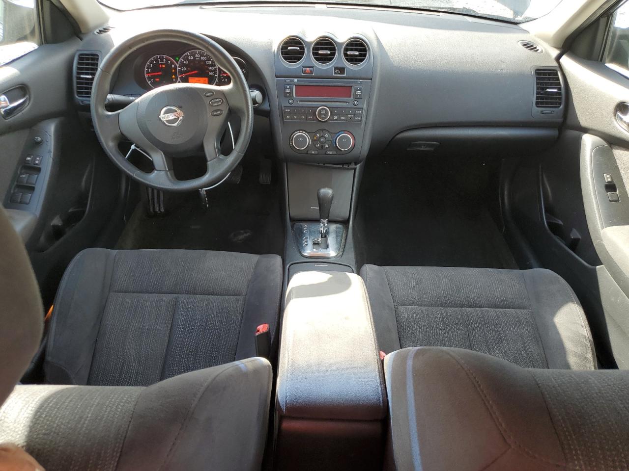 2012 Nissan Altima - Image 8