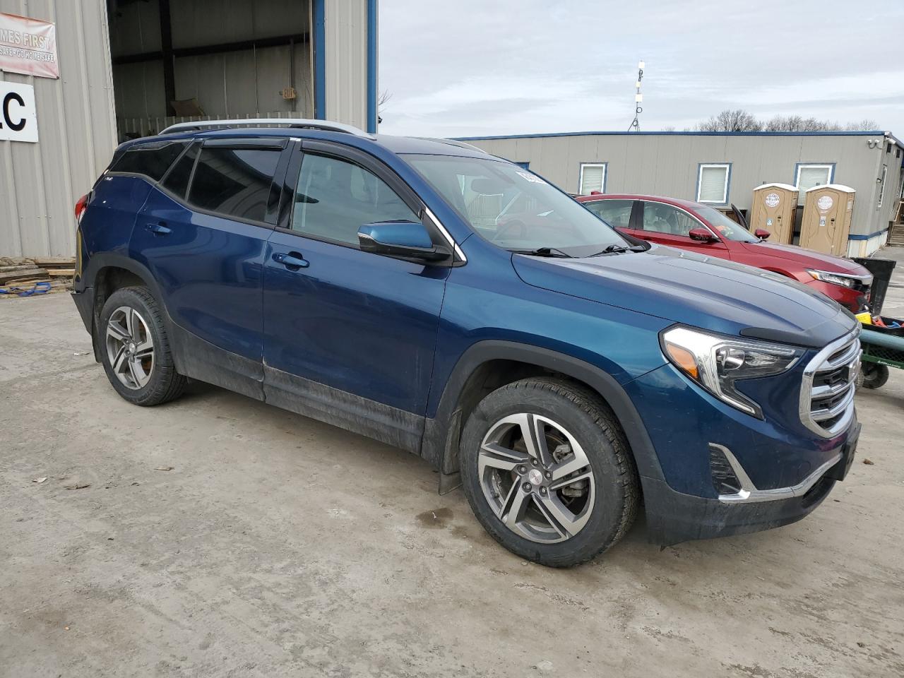 2020 GMC Terrain - Image 4