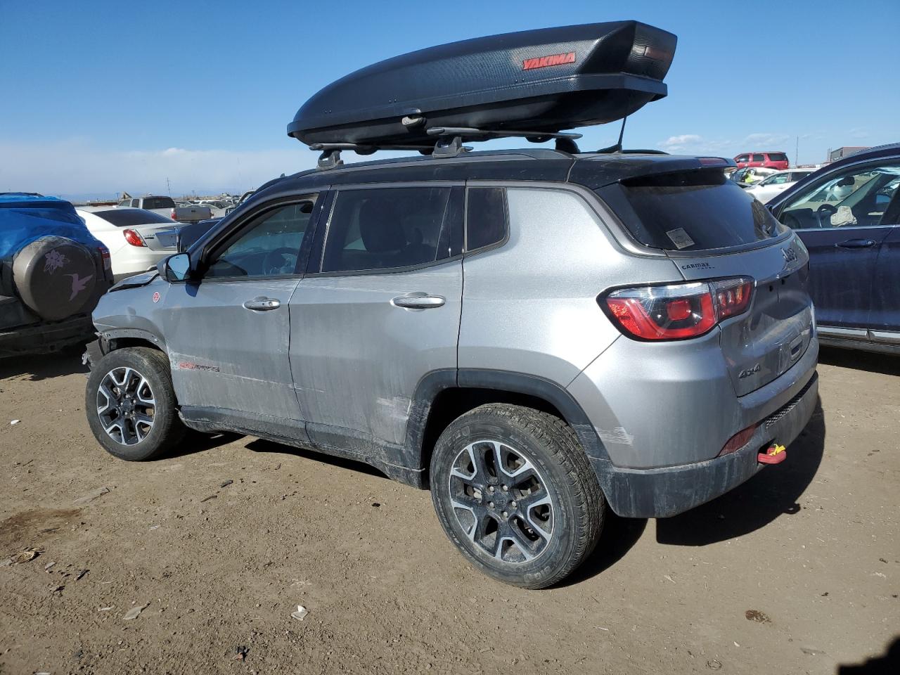 Фото: 3C4NJDDB6LT159828 - 2