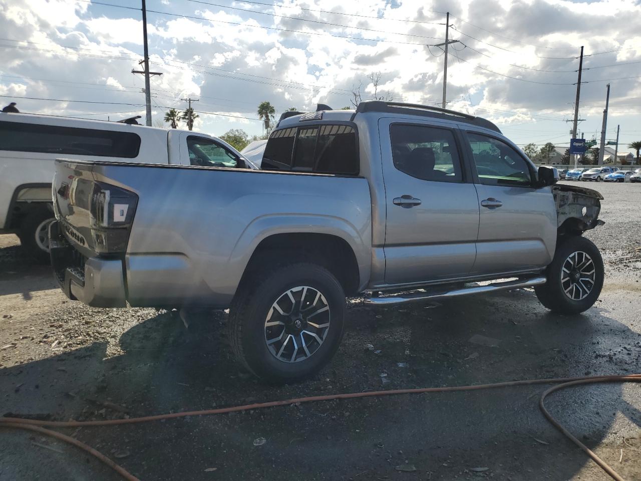 2021 Toyota Tacoma - Image 3