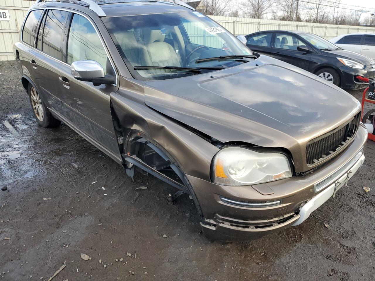 2013 Volvo XC90 - Image 4
