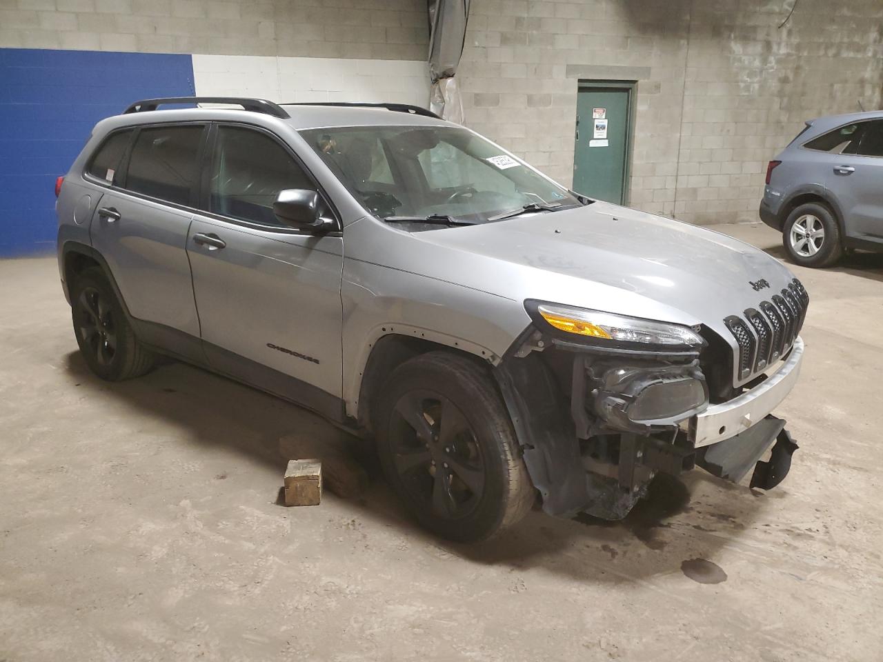 2016 Jeep Grand Cherokee - Image 4