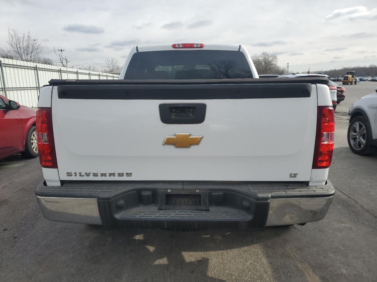 2013 Chevrolet Silverado - Image 6