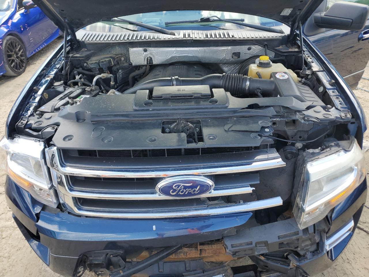 2017 Ford Expedition - Image 12