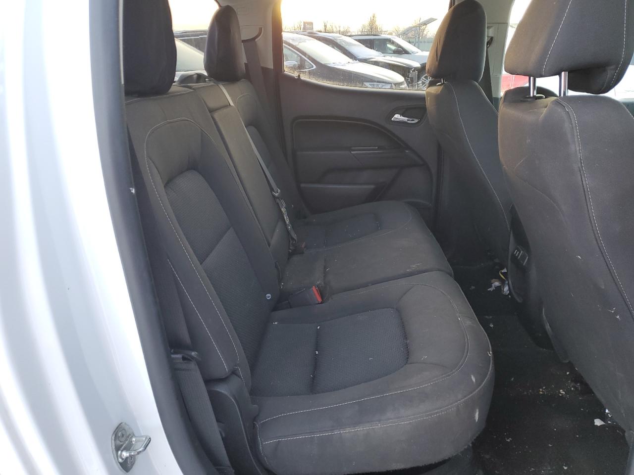 2017 Chevrolet Colorado - Image 11